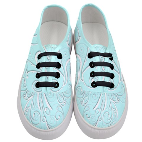 Women s Classic Low Top Sneakers 