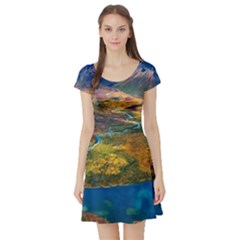 mountain majesty - Short Sleeve Skater Dress