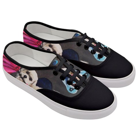 Women s Classic Low Top Sneakers 