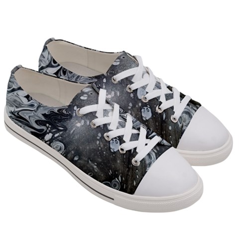 Men s Low Top Canvas Sneakers 