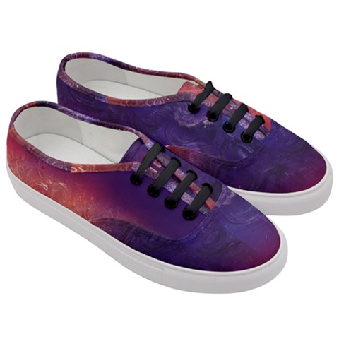 Women s Classic Low Top Sneakers 