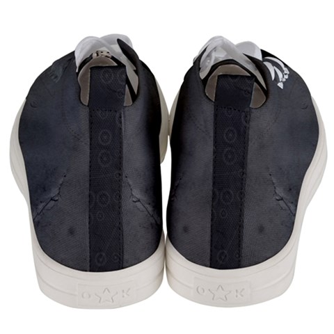Men s Mid-Top Canvas Sneakers 