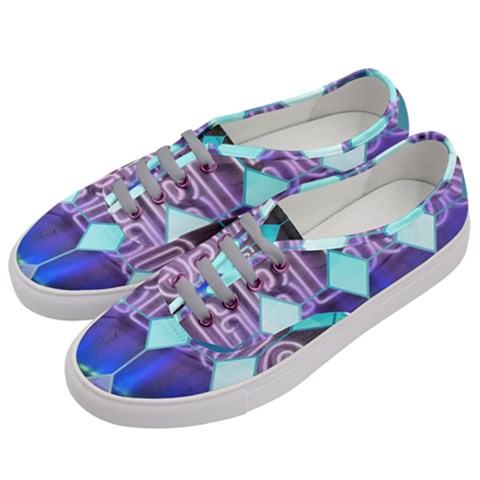 Women s Classic Low Top Sneakers 