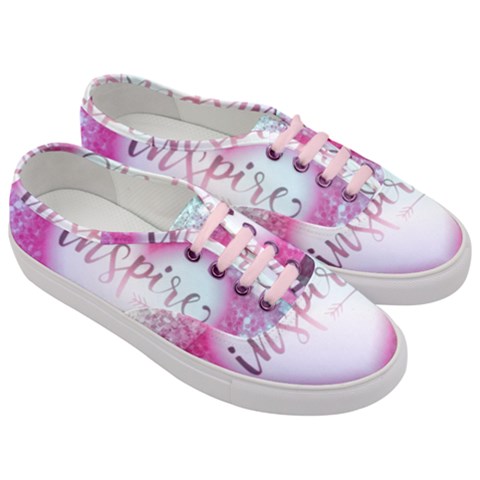 Women s Classic Low Top Sneakers 