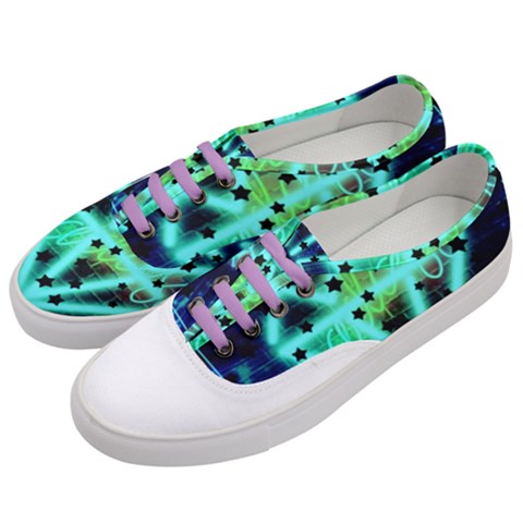 Women s Classic Low Top Sneakers 