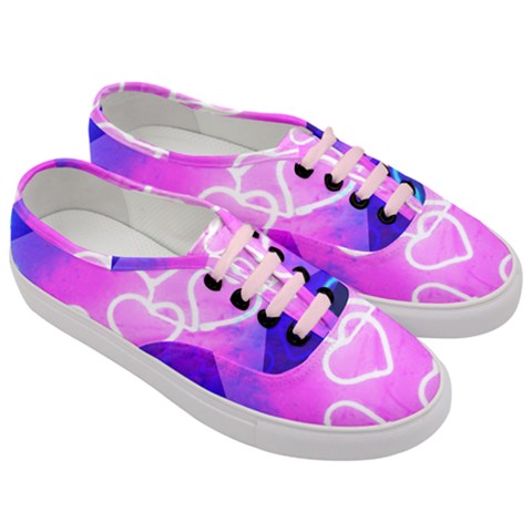 Women s Classic Low Top Sneakers 