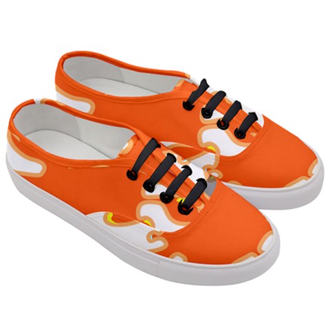 Women s Classic Low Top Sneakers 