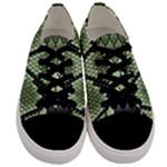 Snake shoes green - Women s Low Top Canvas Sneakers