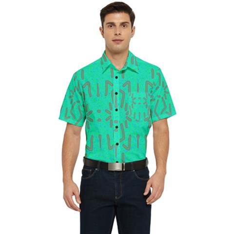 Men s Short Sleeve Pocket Shirt  