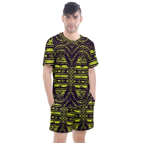 Men s Mesh T-Shirt and Shorts Set 