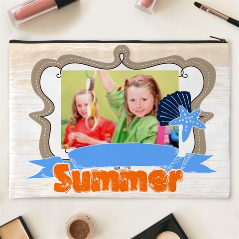 Summer Of Kids By Mac Book Back