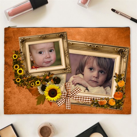 E By Nadzeya Shlavianets Front