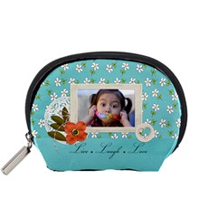 Pouch (s): Live