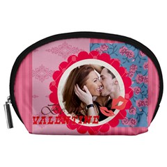 love - Accessory Pouch (Large)