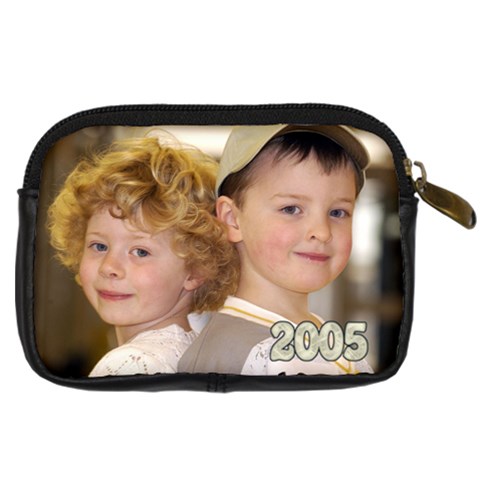 Nathan & Kiara Camera Case By Catvinnat Back