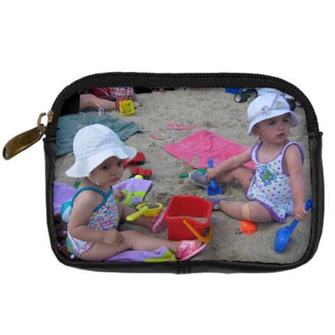 The Girls   The Beach Camera Case By Ana Rosa Front