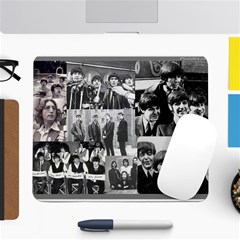 Beatles Colaggeee - Large Mousepad