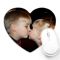 kissin  - Heart Mousepad