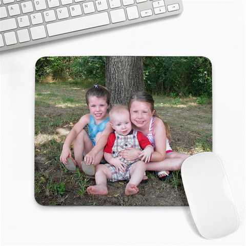 Free Mouse Pad Of The Kids!!  By Regina Underwood Front