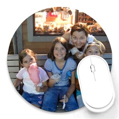 The girls - Round Mousepad