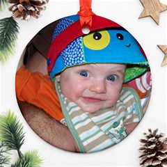 Hayden s christmas deco - Ornament (Round)