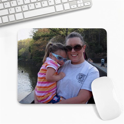 Free Mousepad By Suzanne Montiel Front