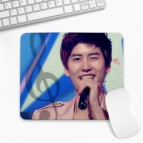 Maknae On Top By Ashley Guo 9.25 x7.75  Mousepad - 1