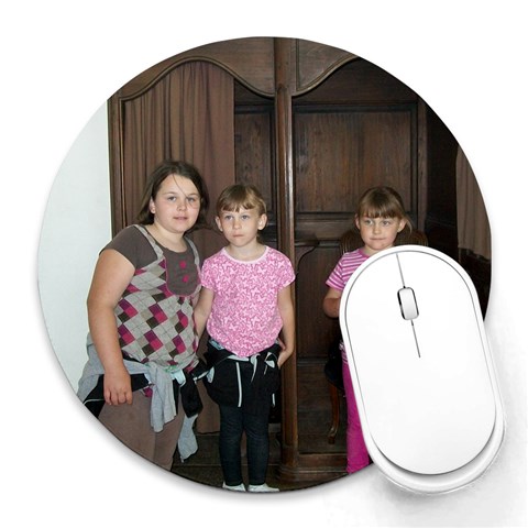 Mousepad By Robin Smith 8 x8  Round Mousepad - 1