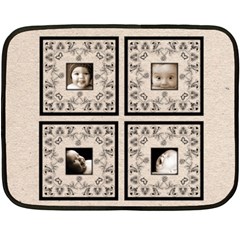 Black lace beige BabyLove Lace mini fleece - Fleece Blanket (Mini)