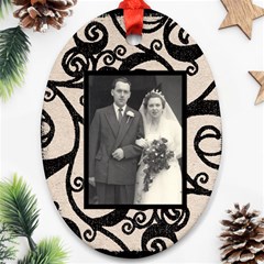Fantasia beige & black oval ornament - Ornament (Oval) Fantasia beige & black oval ornament - Ornament (Oval)