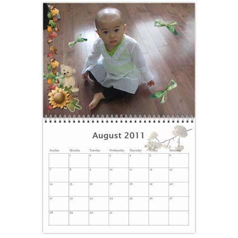 2011 Calendar By Hue Quyen Huynh Aug 2011