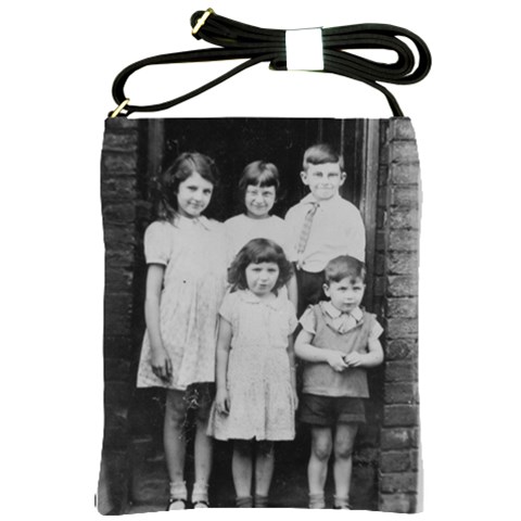 Evacuees 1939 Sling Bag By Catvinnat Front