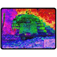 Green Pyramid - Fleece Blanket (Large)