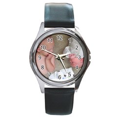 betty3 - Round Metal Watch