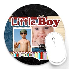 little boy - Round Mousepad