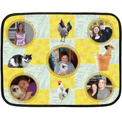 suzie - Fleece Blanket (Mini)