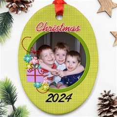 Oval Christmas ornament 2024 - Ornament (Oval)