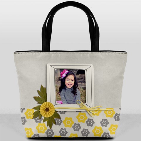 Bucket Bag Front