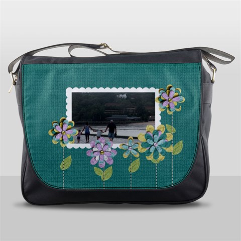 Messenger Bag Front