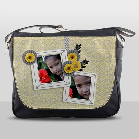 Messenger Bag Front