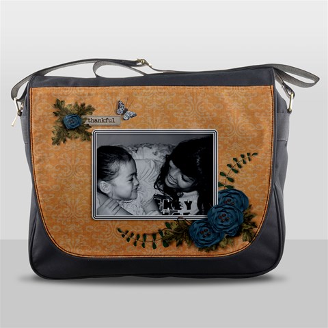 Messenger Bag Front
