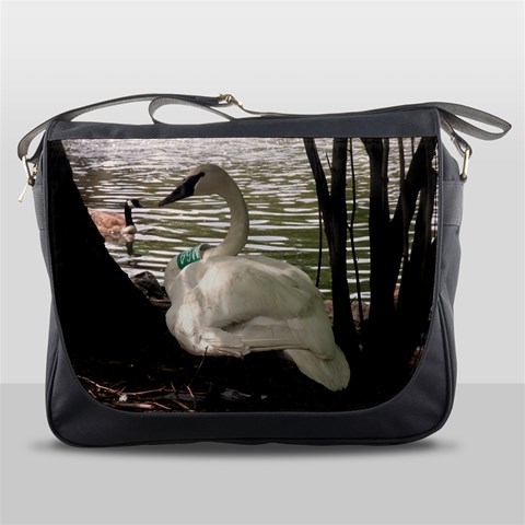 Messenger Bag Front