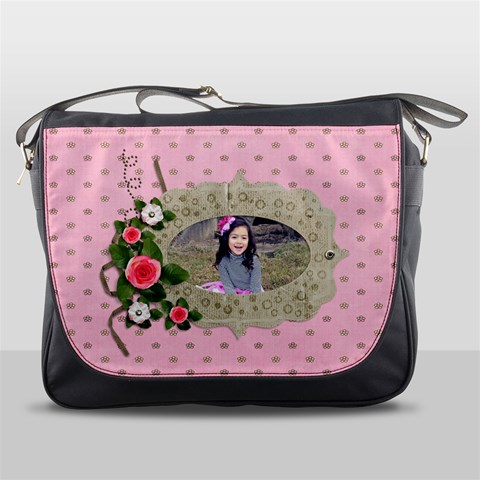 Messenger Bag Front
