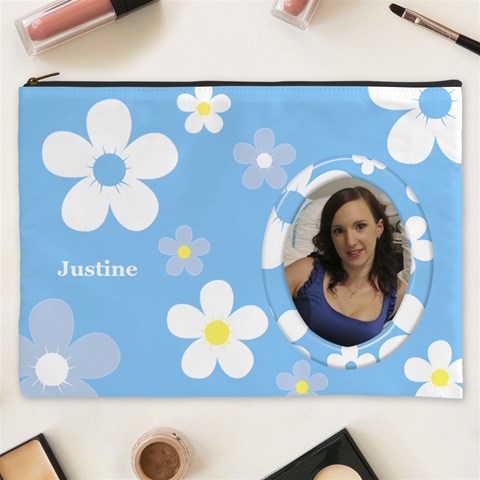 Daisy Cosmetic Bag (xxxl) By Deborah Front