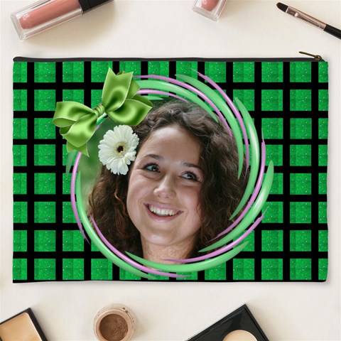 Lovin Green Cosmetic Bag Xxxl By Deborah Back